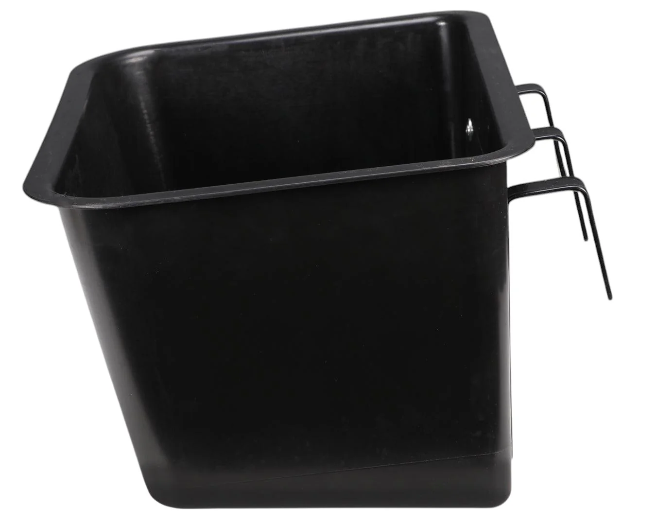 Showmaster Over-The-Fence Horse & Livestock Feeder - 35 Litres - Image 2