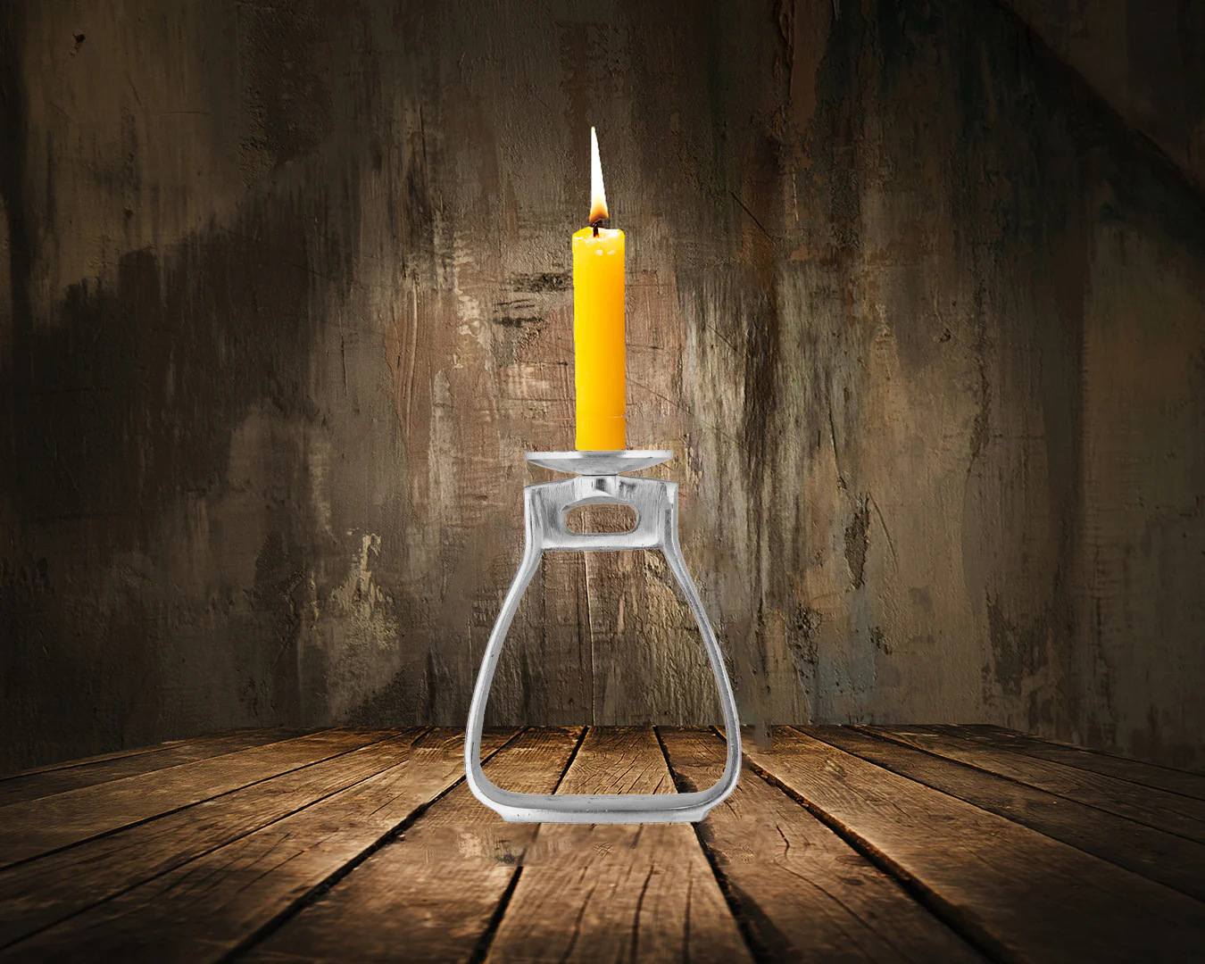 STC Oxbow Stirrup Candle Holder - Image 3