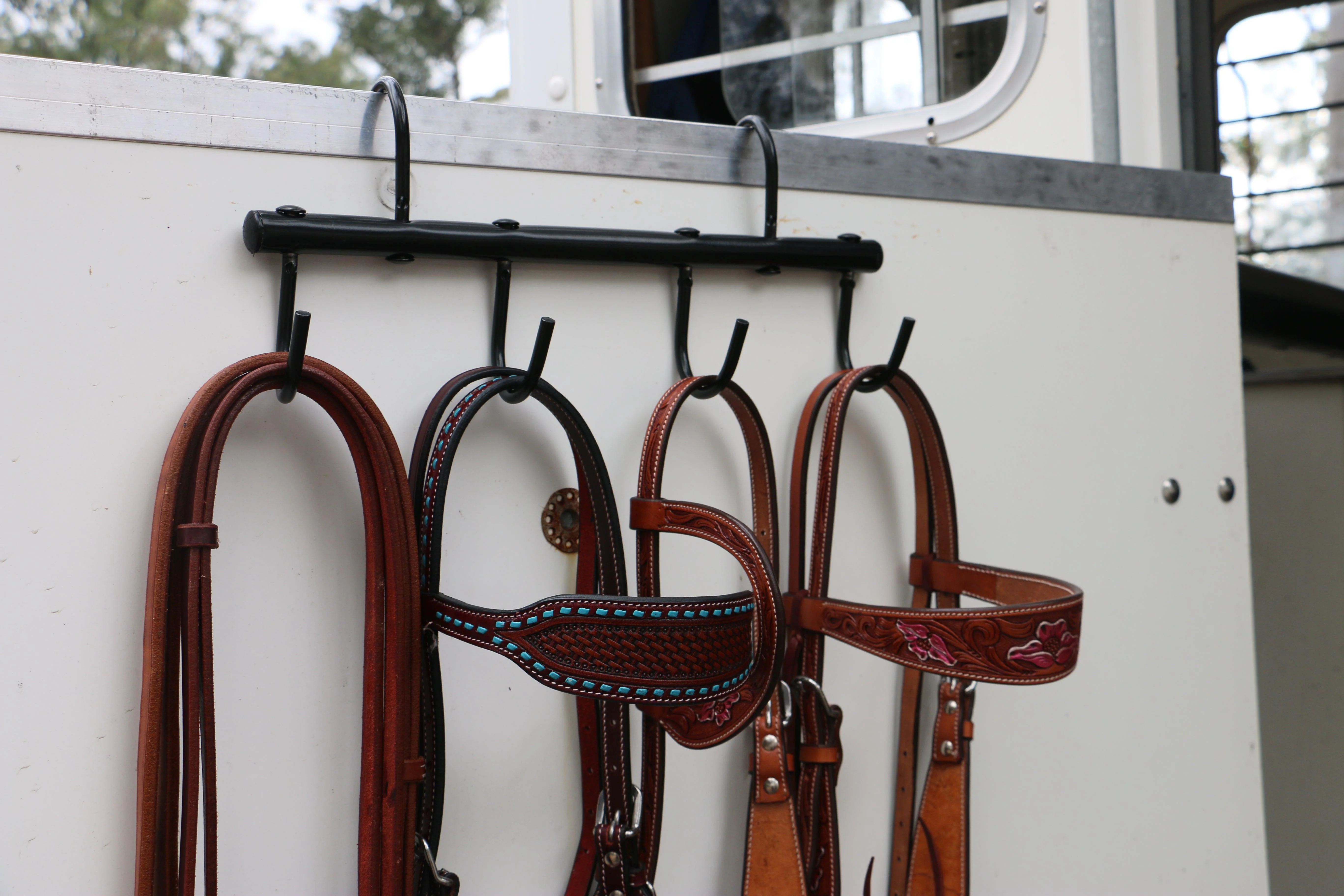 STC Portable Tack Bar - Image 4